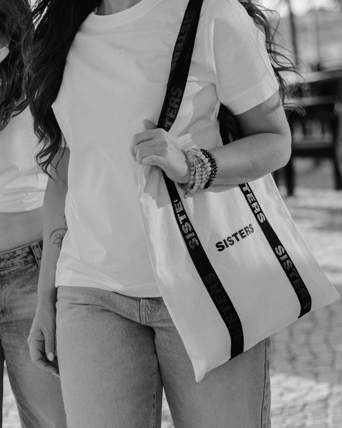 Luxury Canvas Bag – Stylish, Classic & Versatile